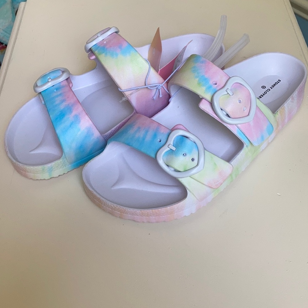 NWT 🌈 Stoney Clover Ln. sandals, 6